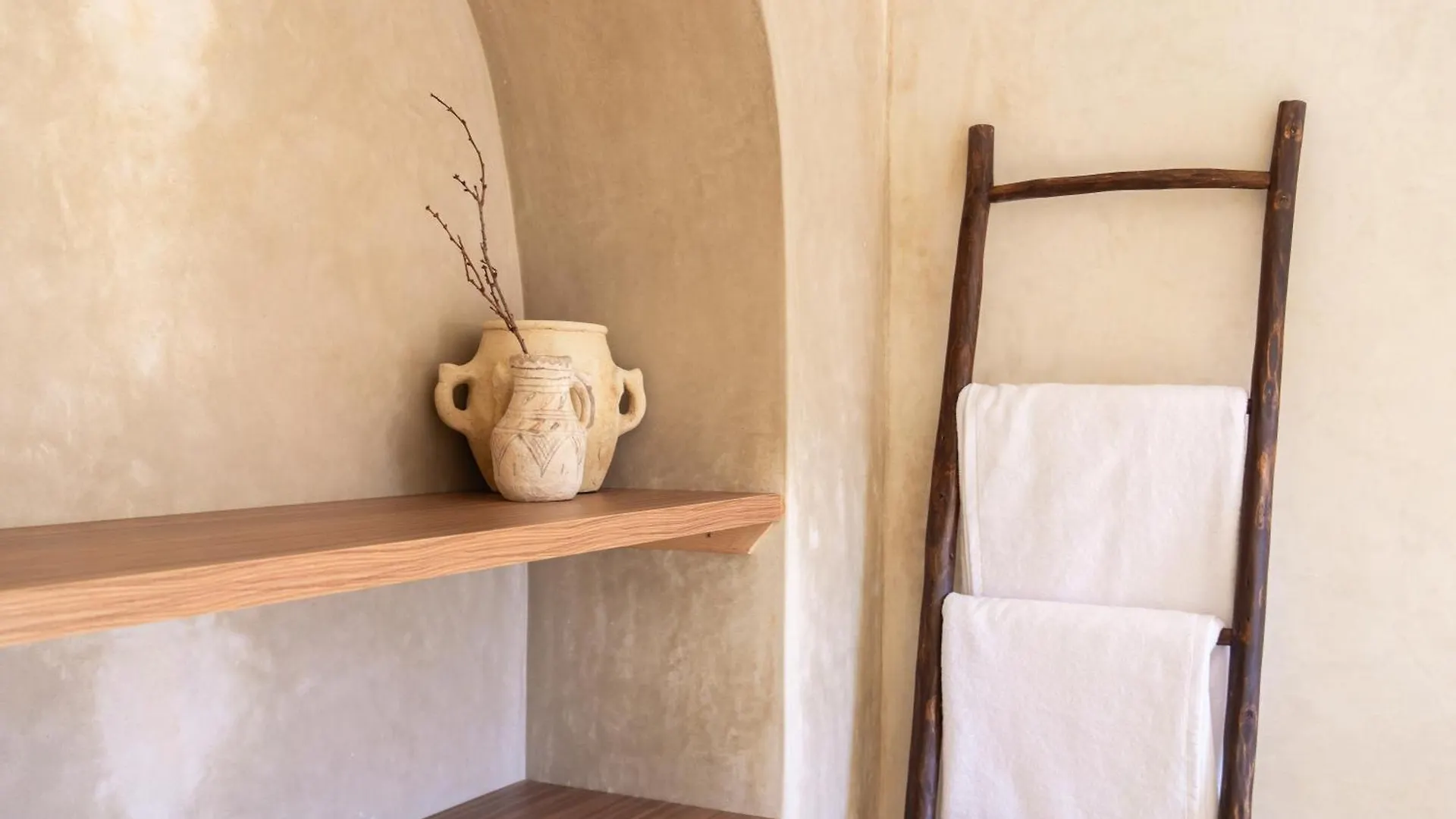 Suite Luxueuse Avec Baignoire Ouverte Marrakesh Apartment