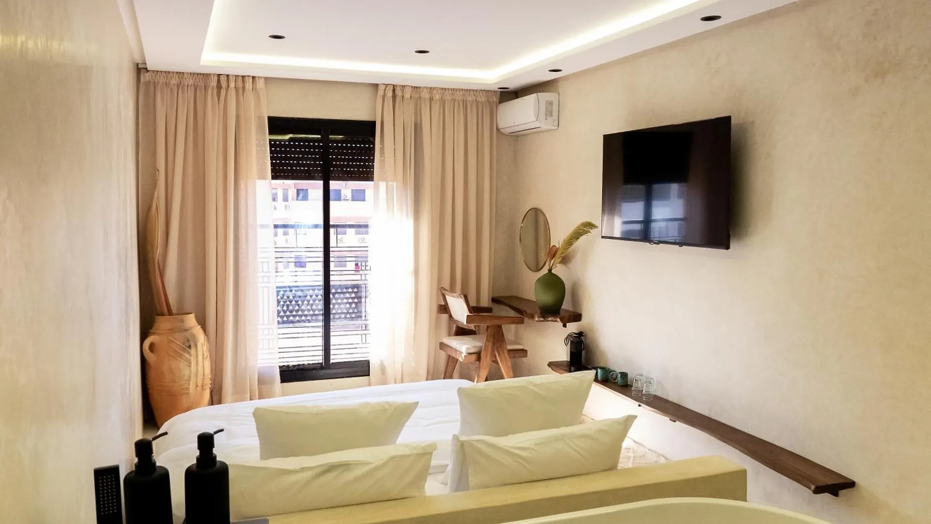 Apartment Suite Luxueuse Avec Baignoire Ouverte Marrakesh Morocco